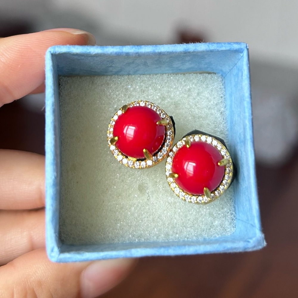 Elegant Vintage Coral Red and Gold Stud Earrings